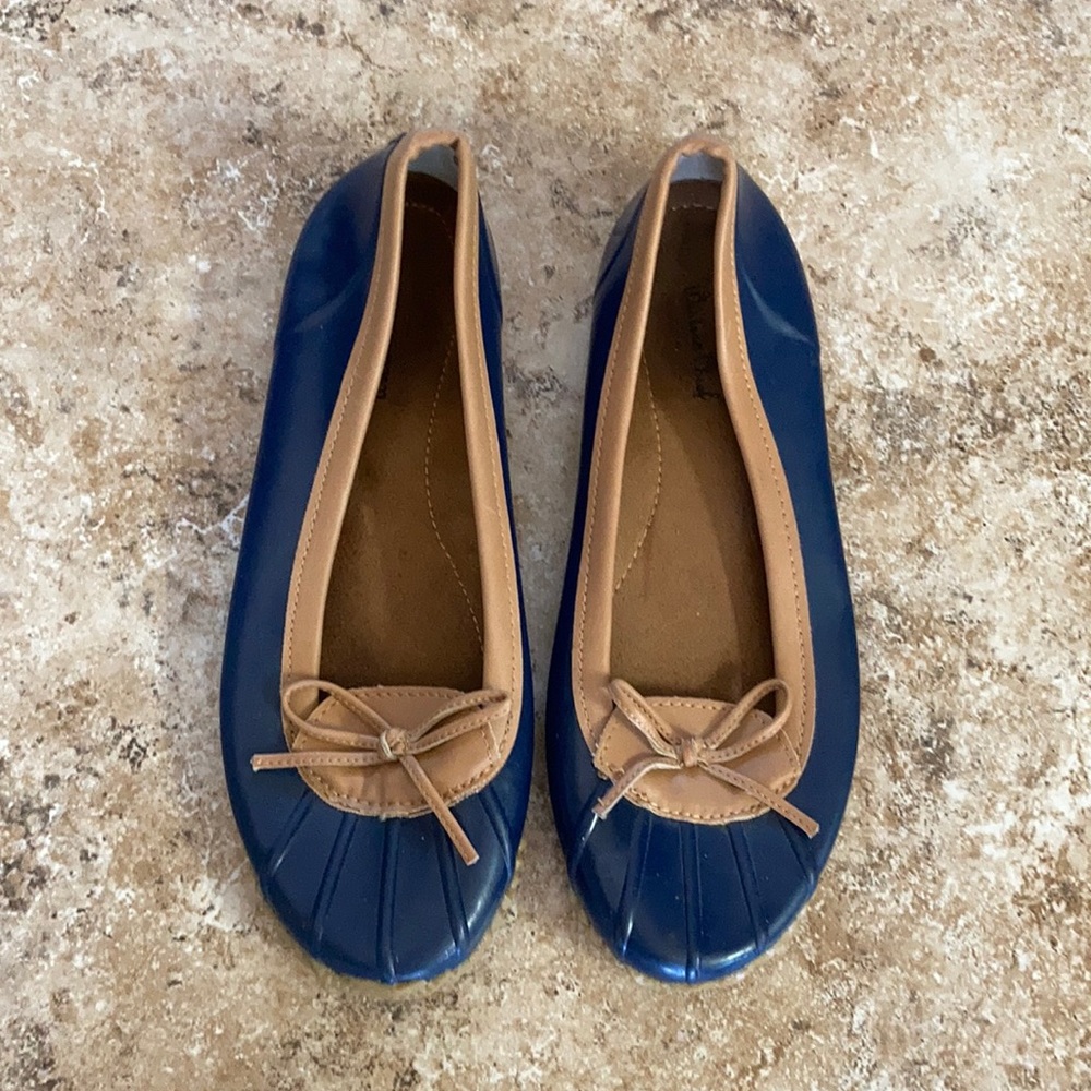 Women’s Duck Boot Flats size 9